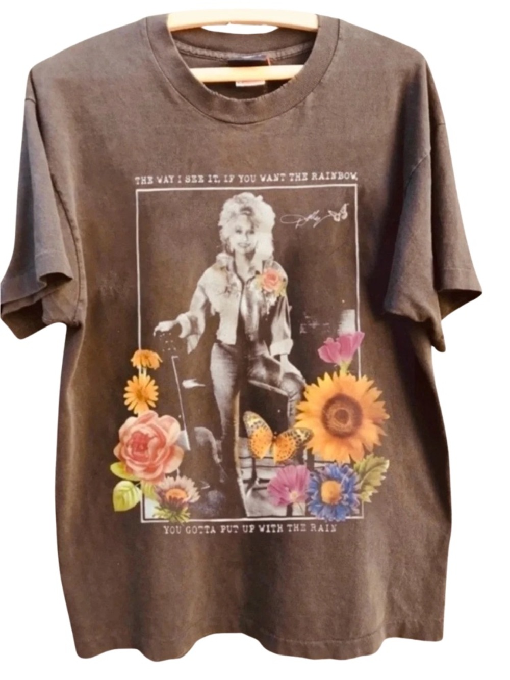 Dolly Parton Rainbow Quote Floral Retro Country Music Unisex Brown T-Shirt